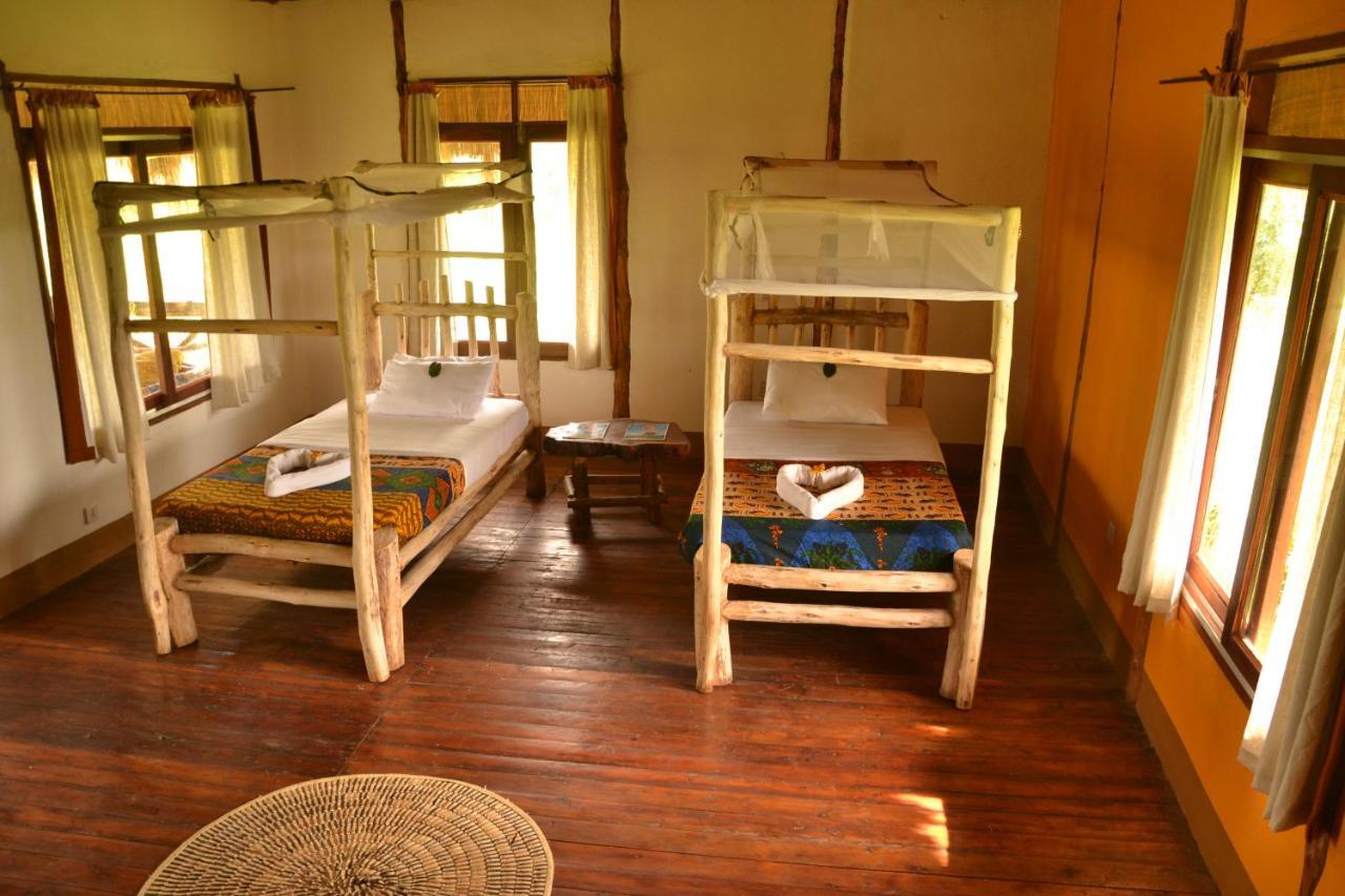 Topi Lodge Katunguru Exterior foto