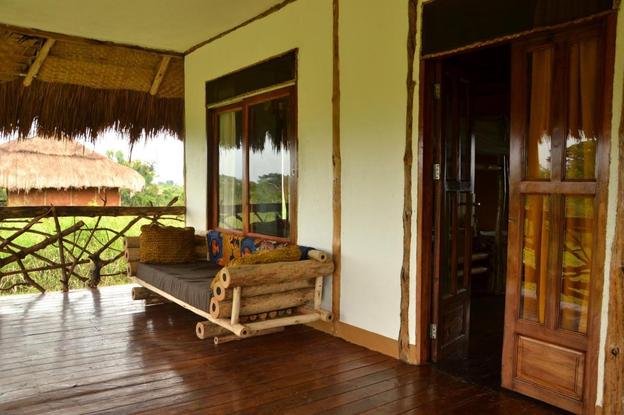 Topi Lodge Katunguru Exterior foto