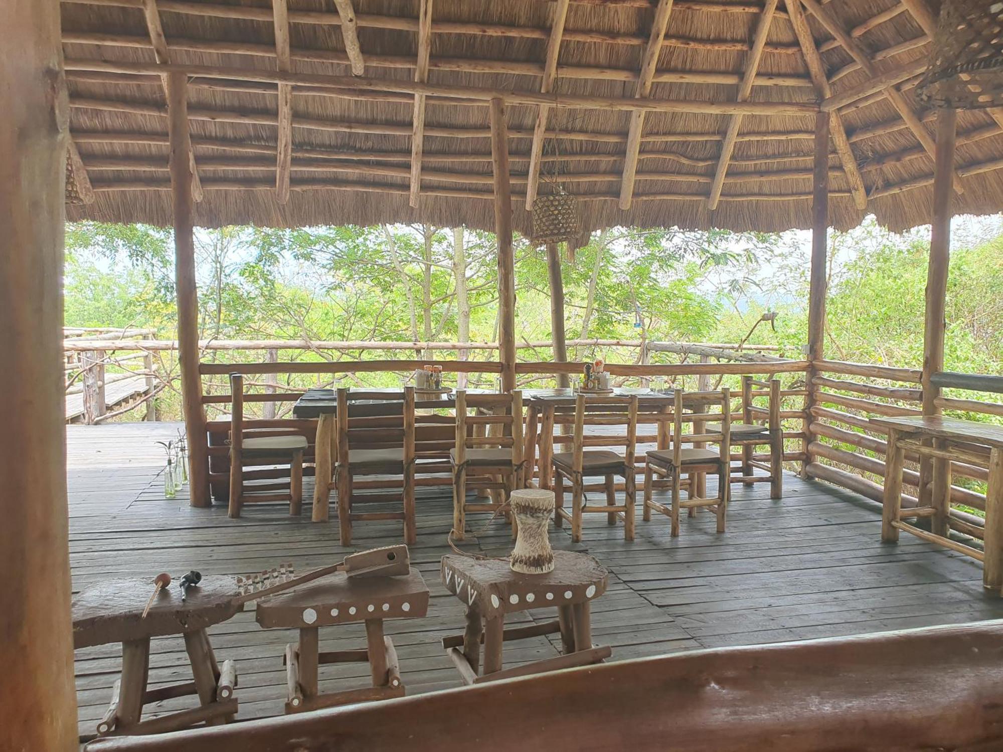 Topi Lodge Katunguru Exterior foto