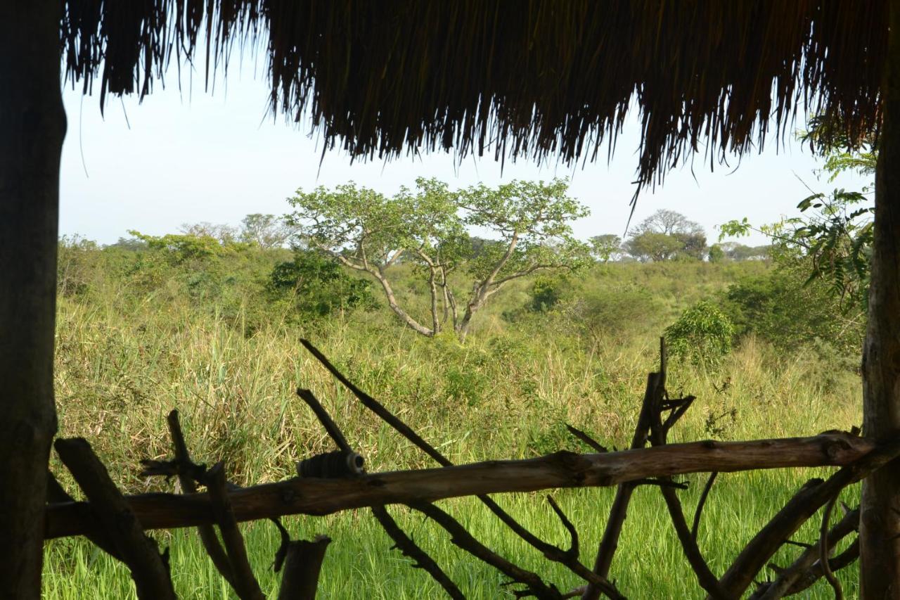Topi Lodge Katunguru Exterior foto
